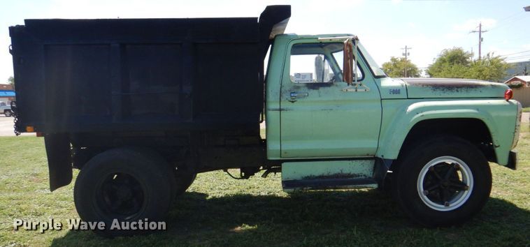 image for item DR2036 1977 Ford F600  dump truck