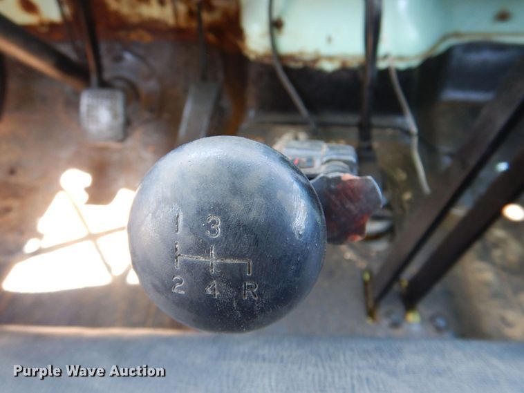 image for item DR2036 1977 Ford F600  dump truck