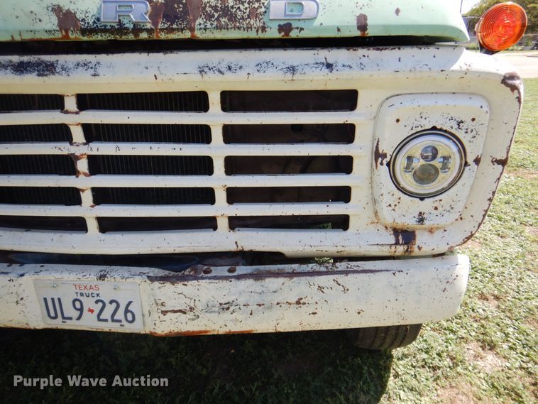 image for item DR2036 1977 Ford F600  dump truck