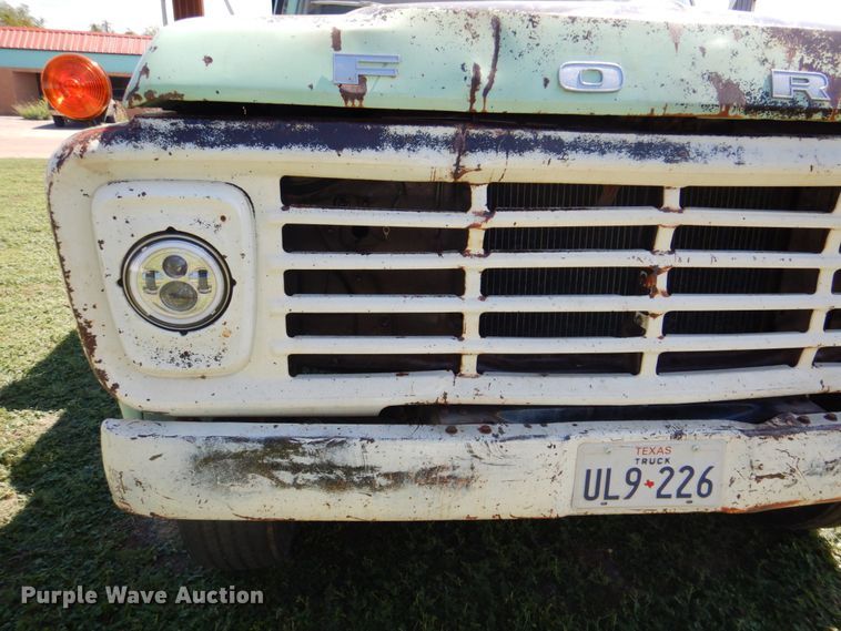 image for item DR2036 1977 Ford F600  dump truck