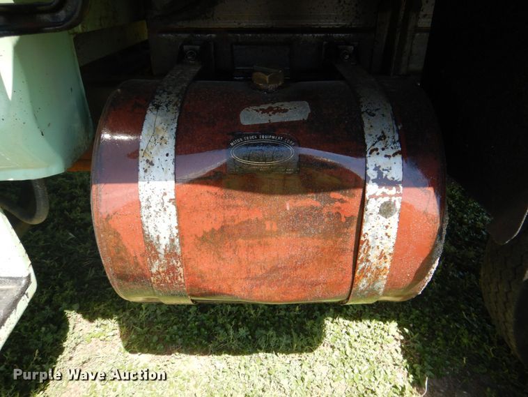 image for item DR2036 1977 Ford F600  dump truck