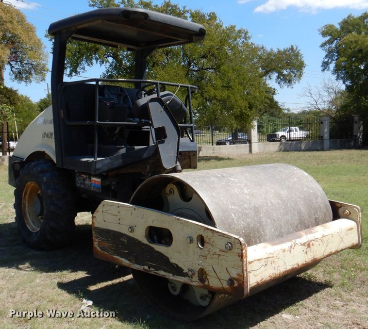 image for item DR2048 2005 Ingersoll Rand SD-70  single drum vibratory roller