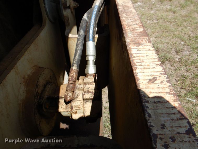 image for item DR2048 2005 Ingersoll Rand SD-70  single drum vibratory roller