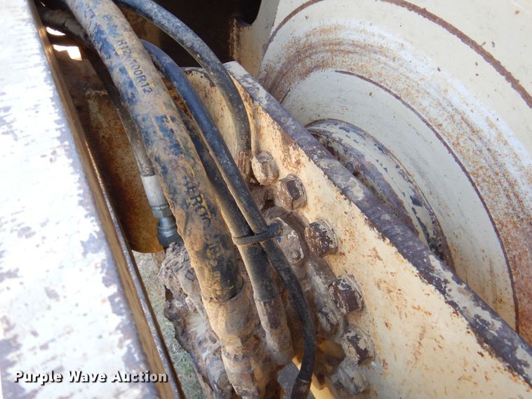 image for item DR2048 2005 Ingersoll Rand SD-70  single drum vibratory roller