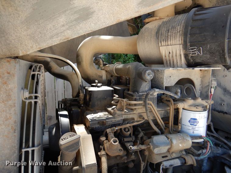 image for item DR2048 2005 Ingersoll Rand SD-70  single drum vibratory roller