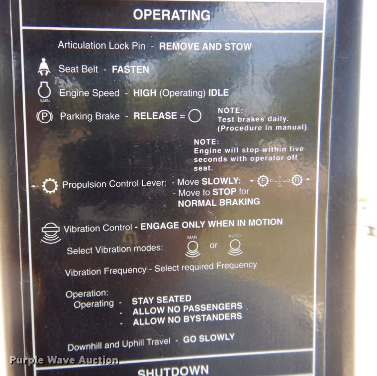 image for item DR2048 2005 Ingersoll Rand SD-70  single drum vibratory roller
