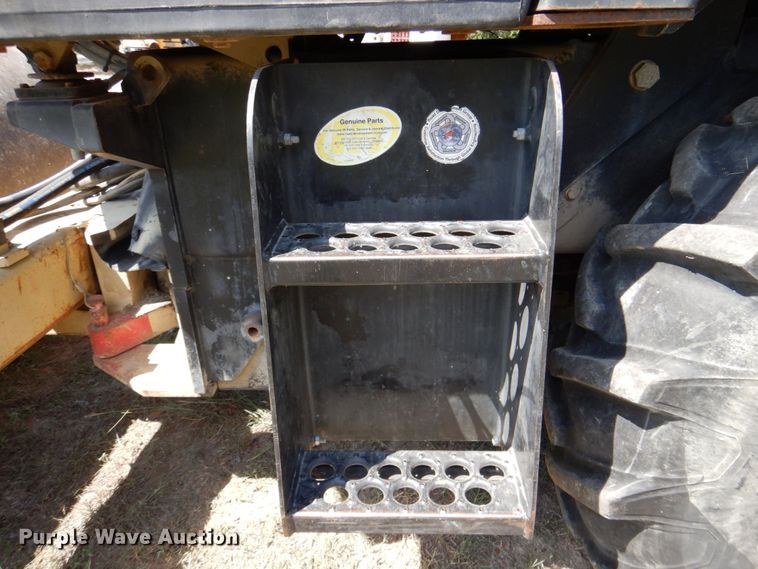 image for item DR2048 2005 Ingersoll Rand SD-70  single drum vibratory roller