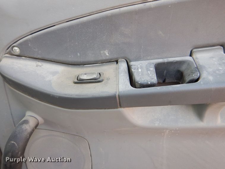 image for item DS8204 2006 Freightliner Columbia  semi truck