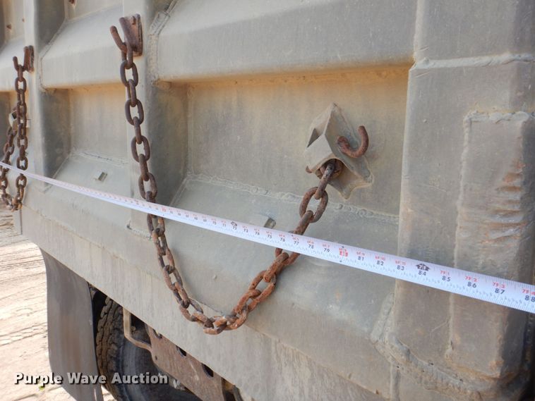 image for item DS8205 1997 Ford LNT8000  dump truck