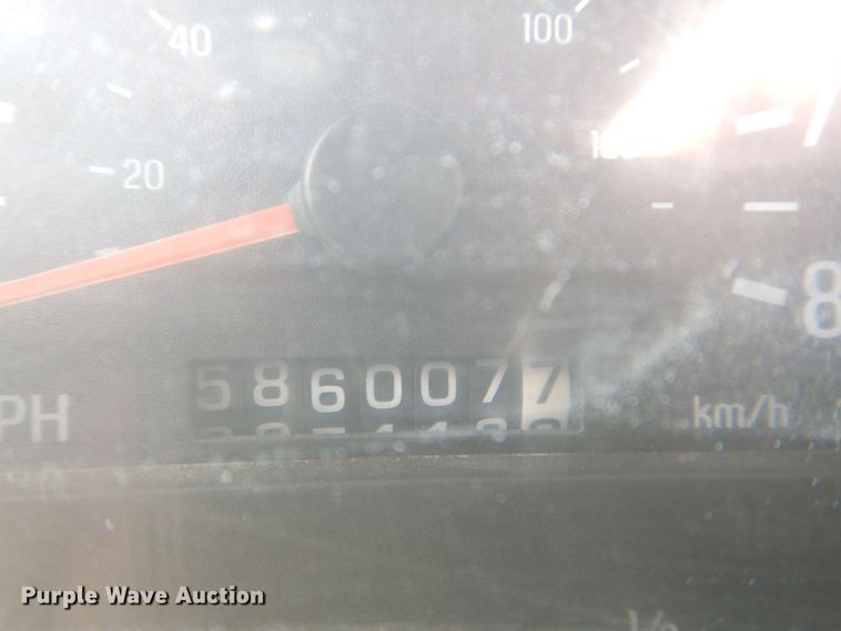 image for item DS8205 1997 Ford LNT8000  dump truck