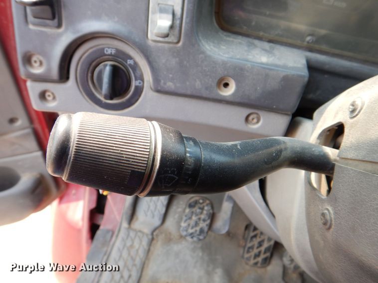 image for item DS8205 1997 Ford LNT8000  dump truck