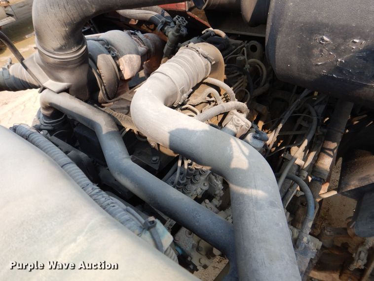 image for item DS8205 1997 Ford LNT8000  dump truck