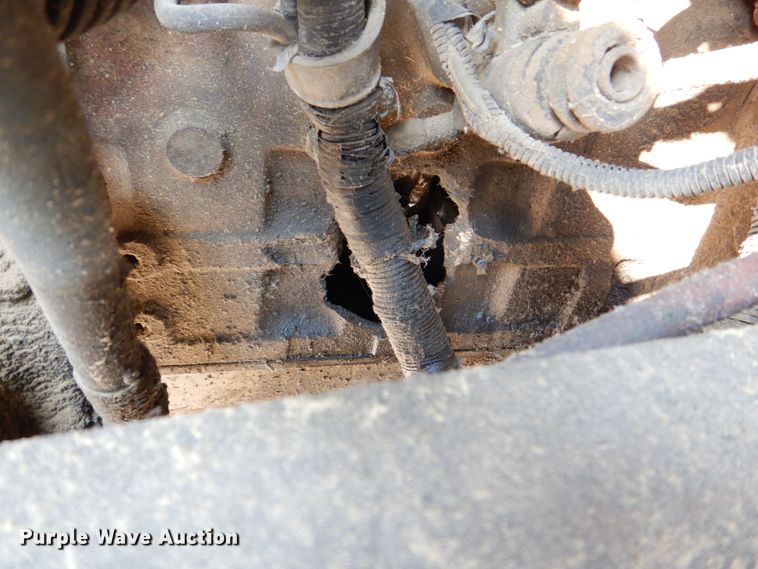 image for item DS8205 1997 Ford LNT8000  dump truck