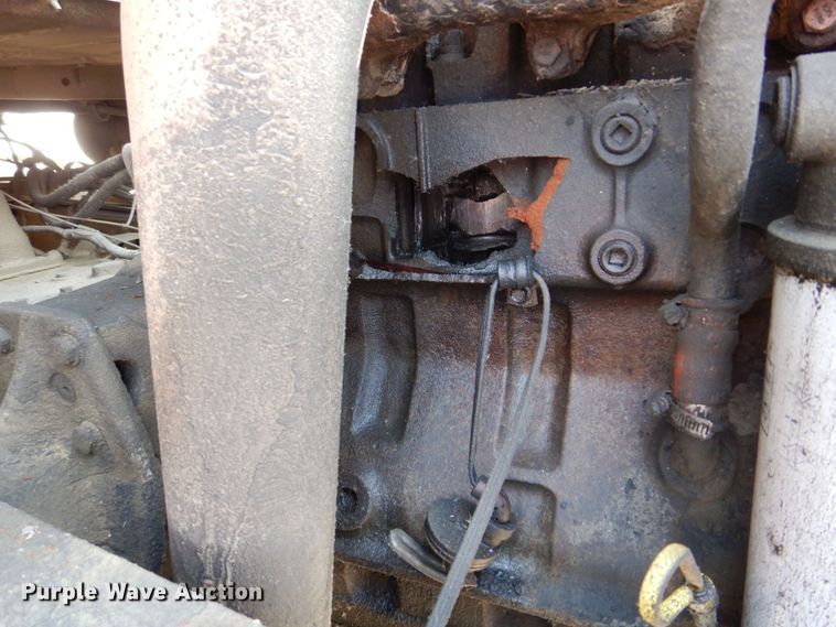 image for item DS8205 1997 Ford LNT8000  dump truck