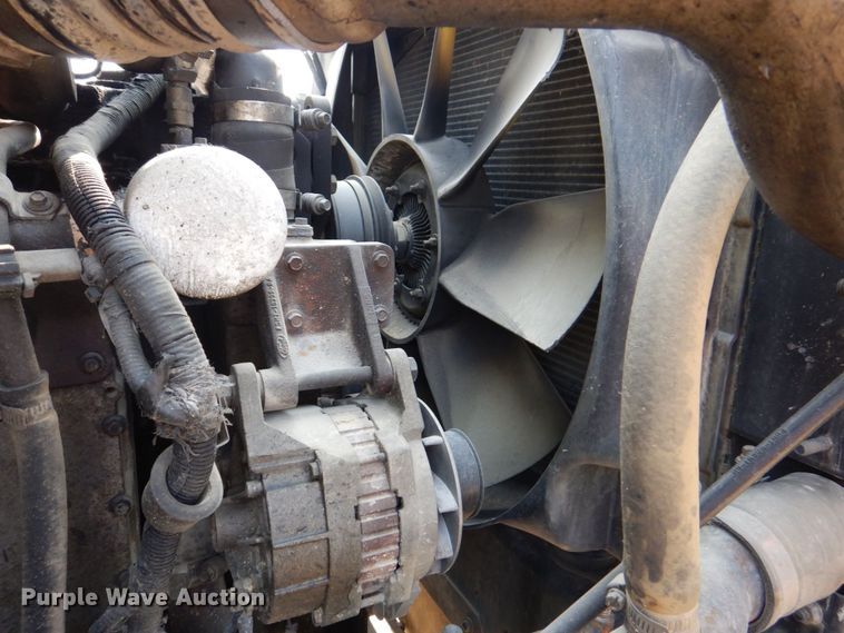 image for item DS8205 1997 Ford LNT8000  dump truck