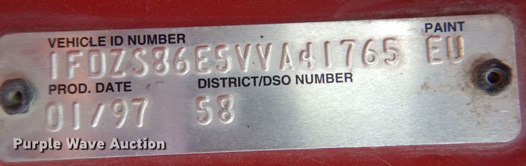 image for item DS8205 1997 Ford LNT8000  dump truck