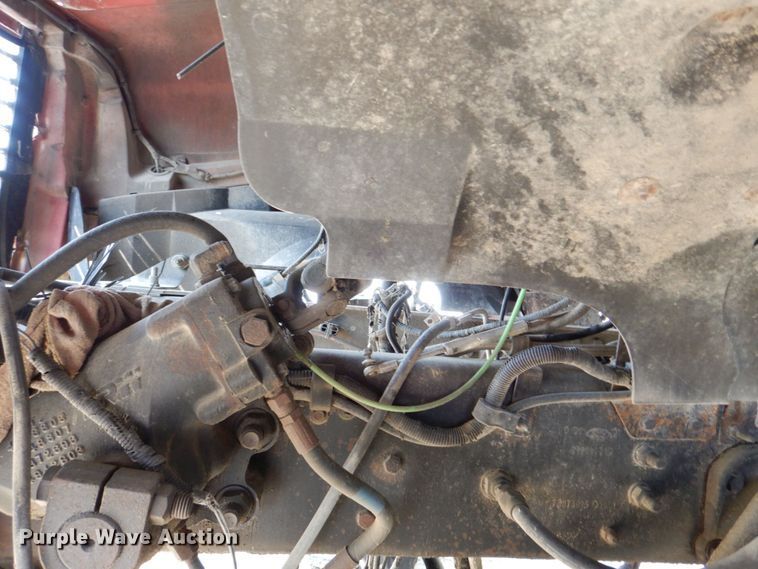 image for item DS8206 1997 Ford LNT8000  dump truck