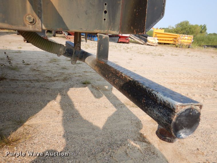 image for item DS8208 1993 Ford Aero Max L9000  water truck