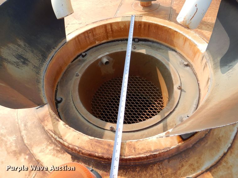 image for item DS8208 1993 Ford Aero Max L9000  water truck