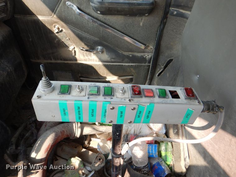 image for item DS8208 1993 Ford Aero Max L9000  water truck