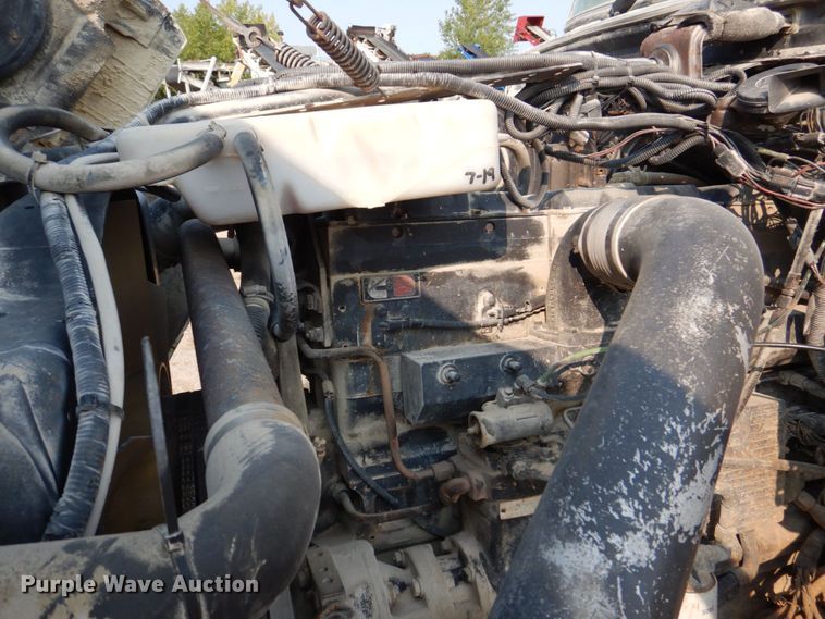 image for item DS8208 1993 Ford Aero Max L9000  water truck