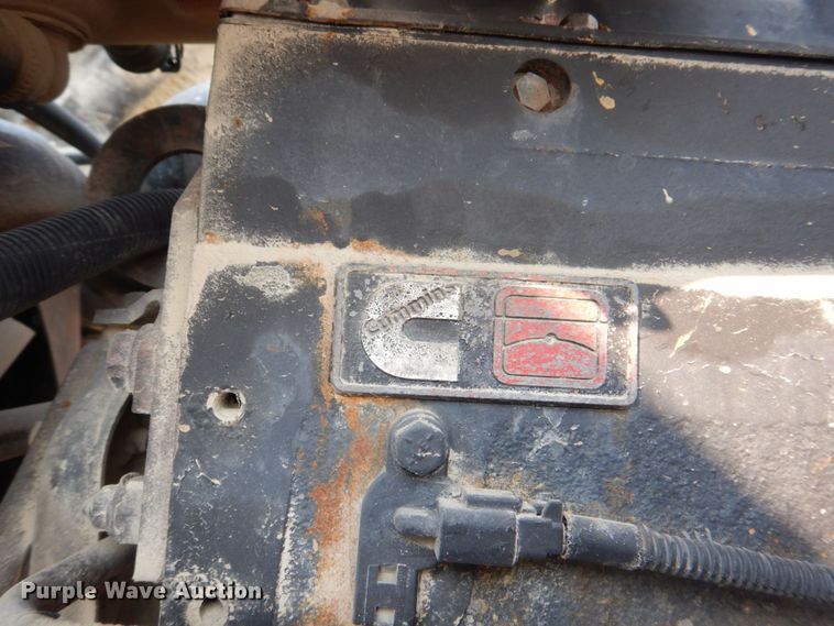 image for item DS8208 1993 Ford Aero Max L9000  water truck