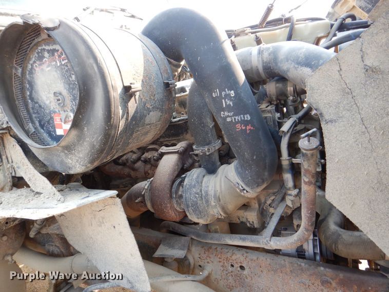 image for item DS8208 1993 Ford Aero Max L9000  water truck