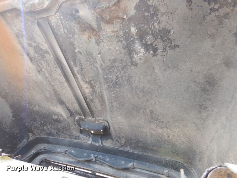 image for item DS8208 1993 Ford Aero Max L9000  water truck