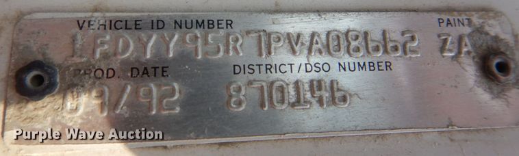 image for item DS8208 1993 Ford Aero Max L9000  water truck