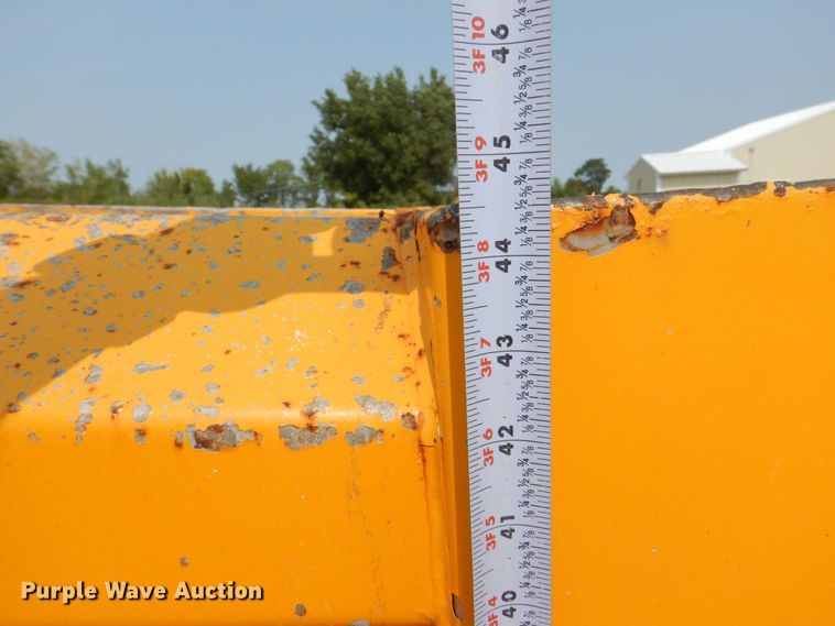 image for item DS8212 Henderson  dump bed