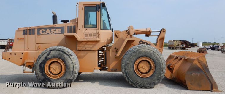 image for item DS8213 1995 Case 921  wheel loader