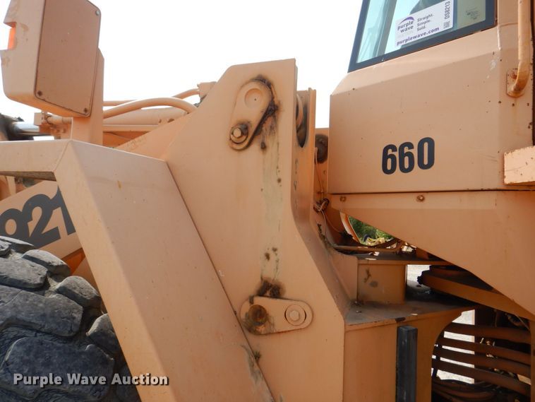 image for item DS8213 1995 Case 921  wheel loader