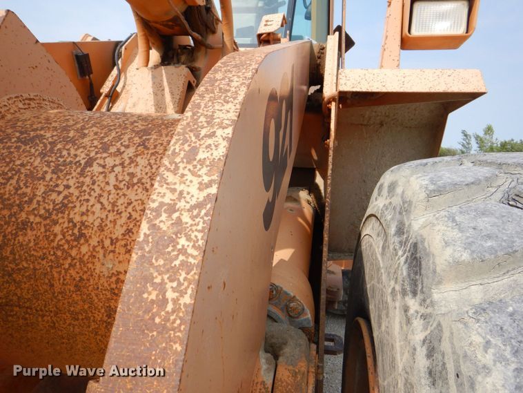 image for item DS8213 1995 Case 921  wheel loader