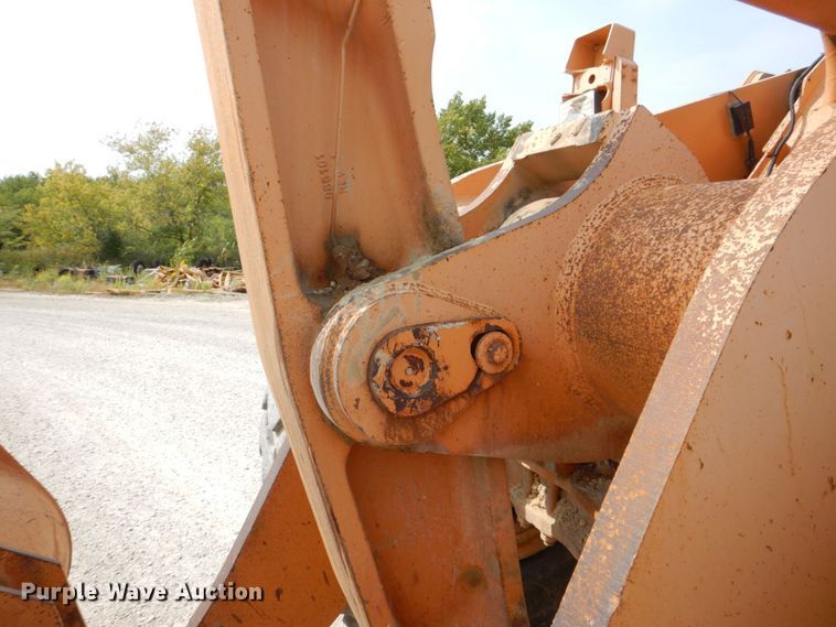 image for item DS8213 1995 Case 921  wheel loader