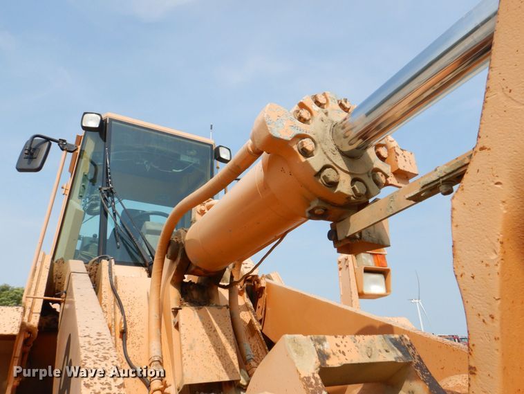 image for item DS8213 1995 Case 921  wheel loader