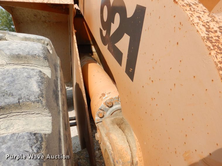 image for item DS8213 1995 Case 921  wheel loader