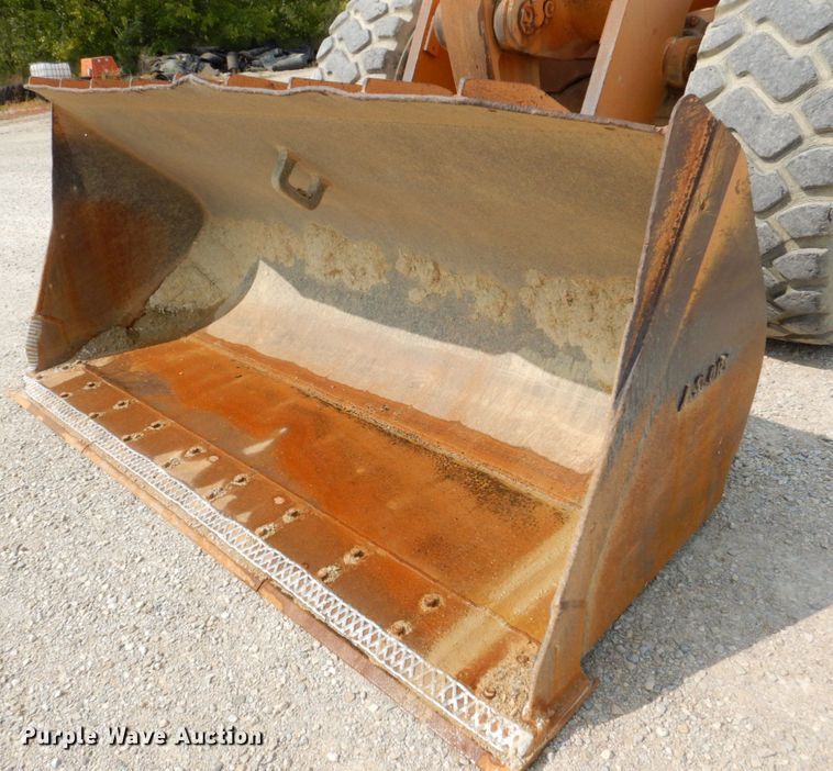 image for item DS8213 1995 Case 921  wheel loader