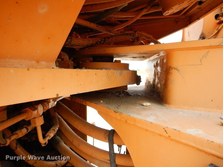 image for item DS8213 1995 Case 921  wheel loader