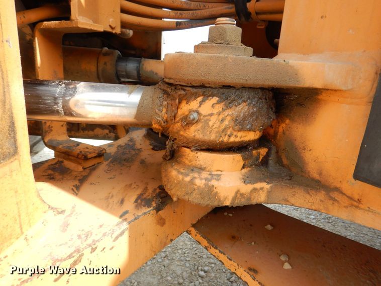 image for item DS8213 1995 Case 921  wheel loader