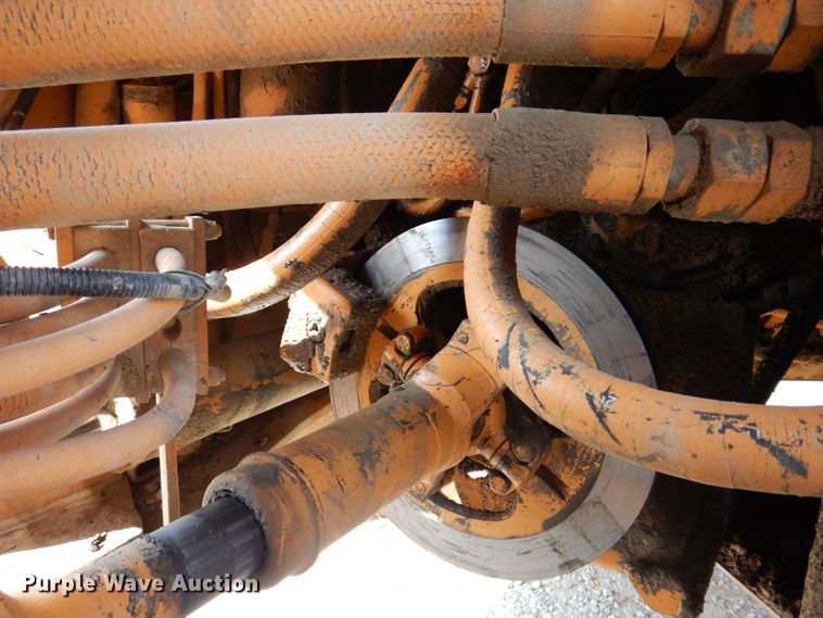 image for item DS8213 1995 Case 921  wheel loader