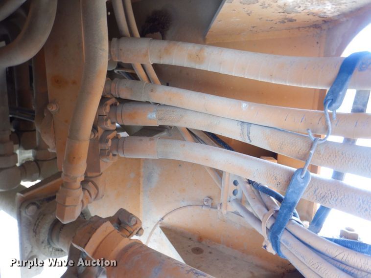 image for item DS8213 1995 Case 921  wheel loader