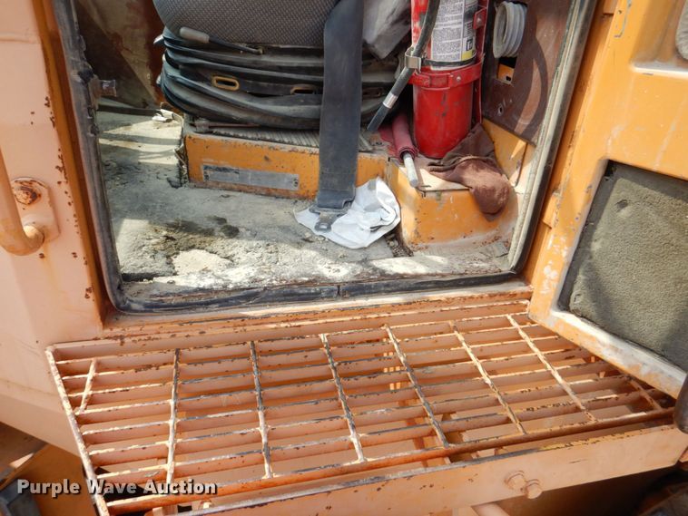 image for item DS8213 1995 Case 921  wheel loader