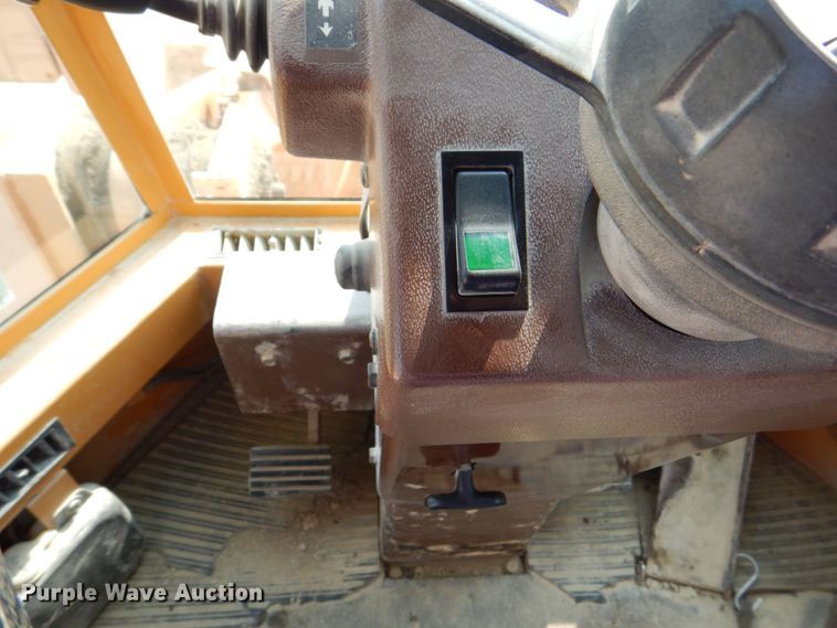 image for item DS8213 1995 Case 921  wheel loader