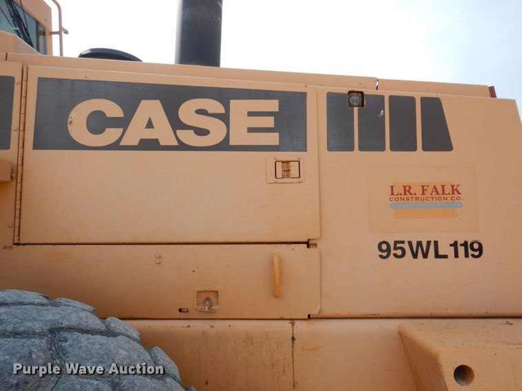 image for item DS8213 1995 Case 921  wheel loader