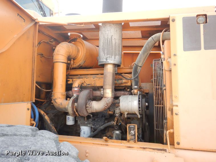 image for item DS8213 1995 Case 921  wheel loader