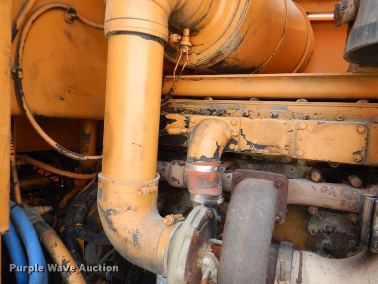 image for item DS8213 1995 Case 921  wheel loader