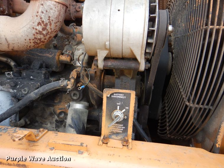 image for item DS8213 1995 Case 921  wheel loader