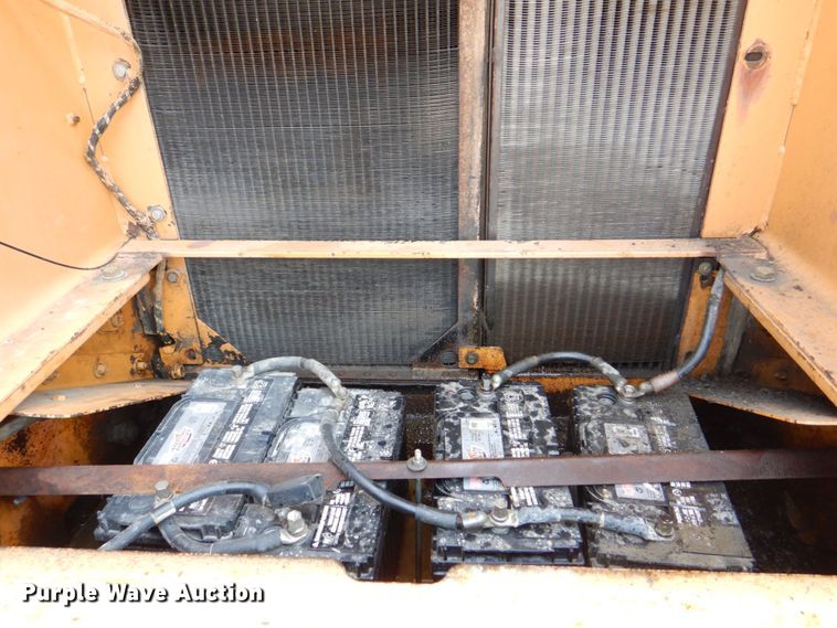 image for item DS8213 1995 Case 921  wheel loader