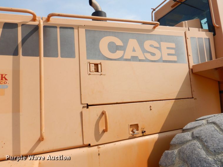 image for item DS8213 1995 Case 921  wheel loader