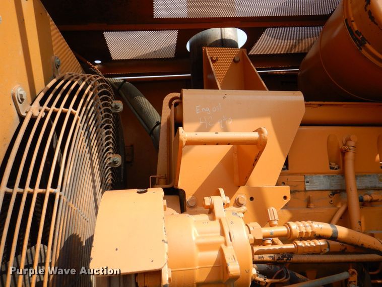 image for item DS8213 1995 Case 921  wheel loader